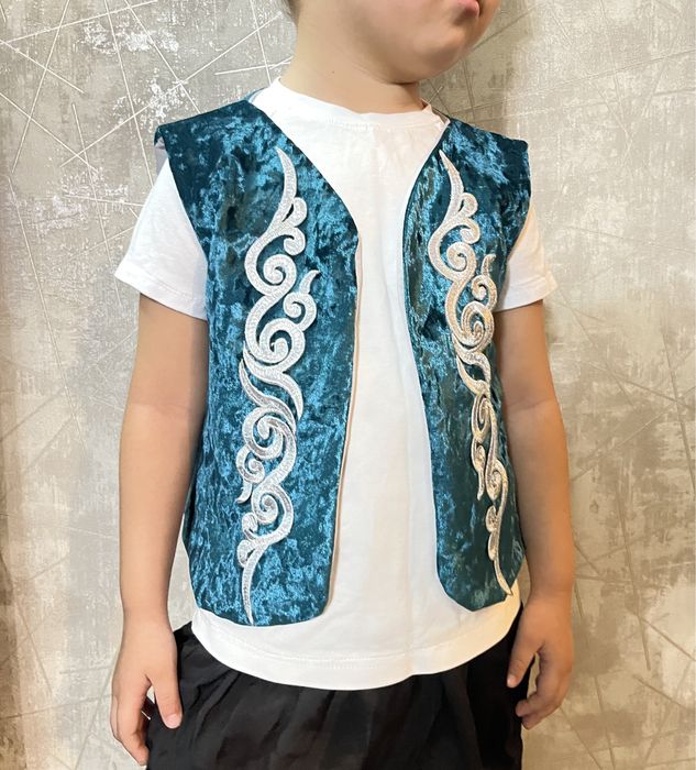 Национальная одежда камзол