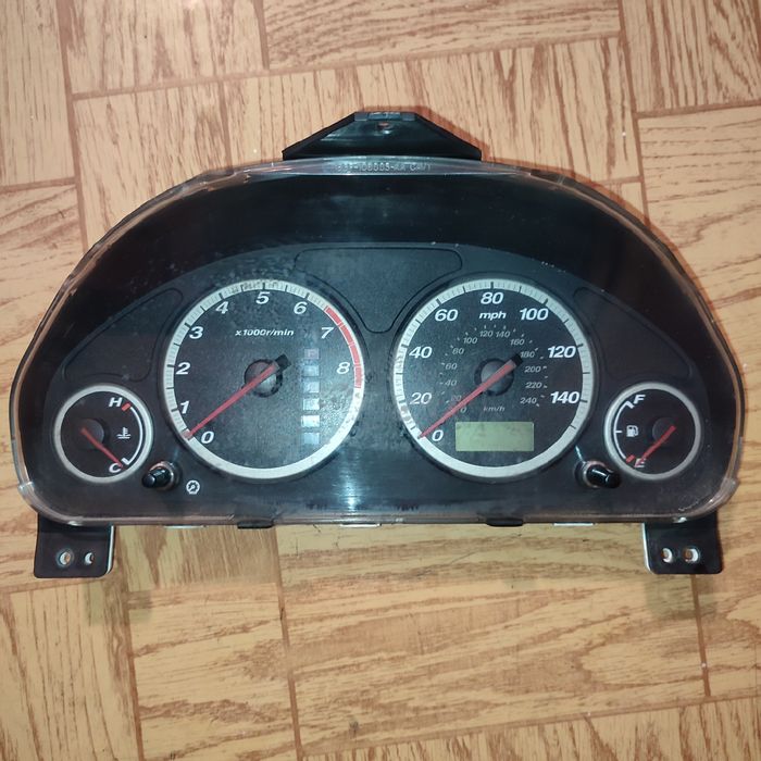 Щиток приборов (приборная панель) на Honda CR-V Хонда СР-В