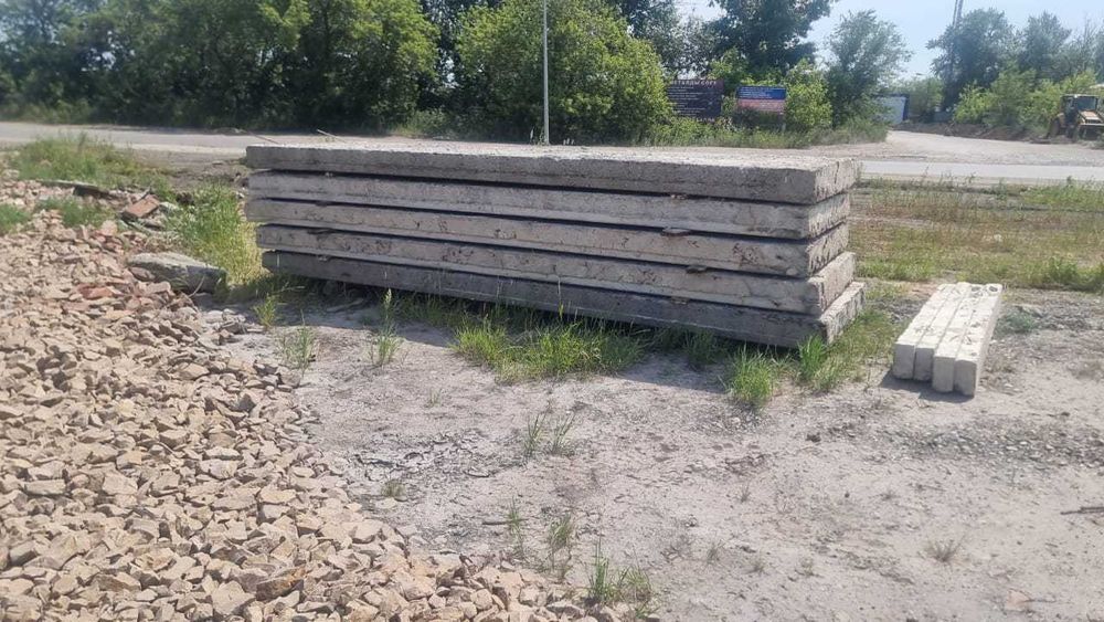 Продам плиты кирпич