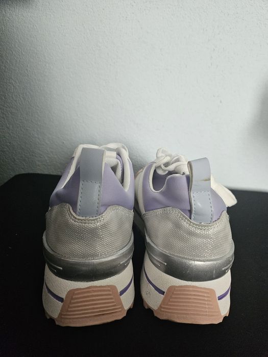 Дамски маратонки