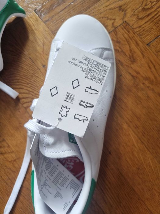 Adidasi piele naturala , albi cu verde.