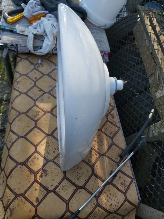 Продавам мивка за баня