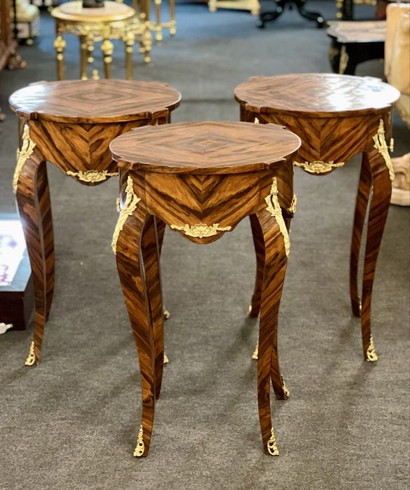 Măsuță stil Louis XVI *** vintage / antic / vechi / retro ***