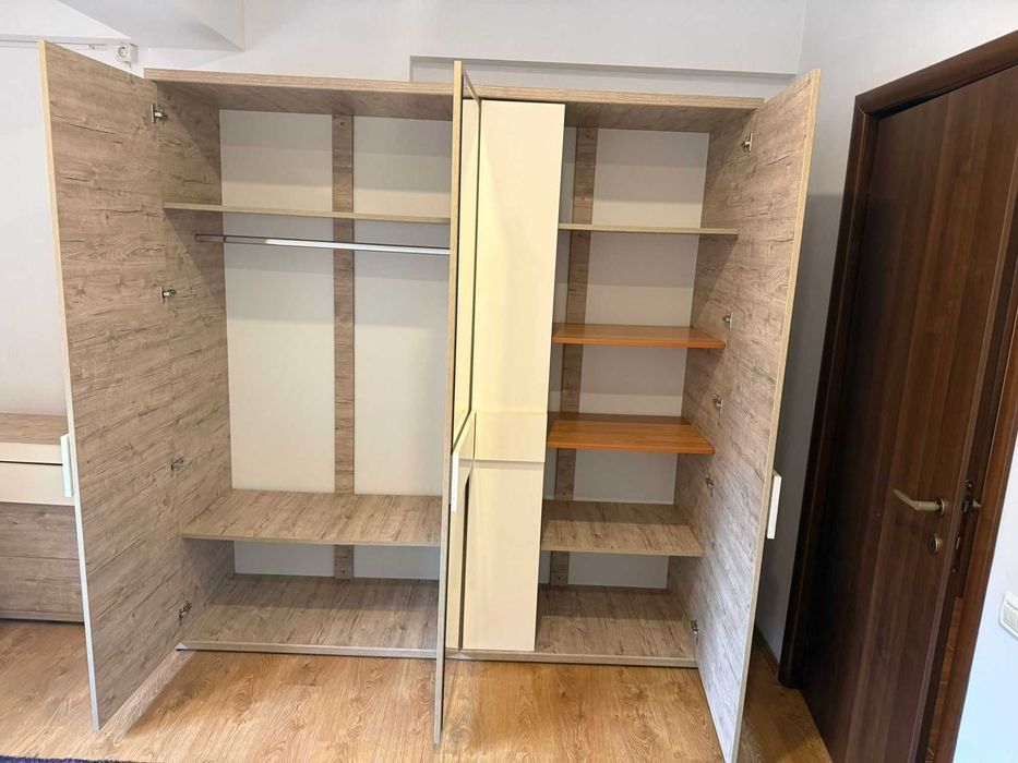 Sifonier cu sertare si usi; Dulap oglinda; Dressing rafturi 215x205 cm