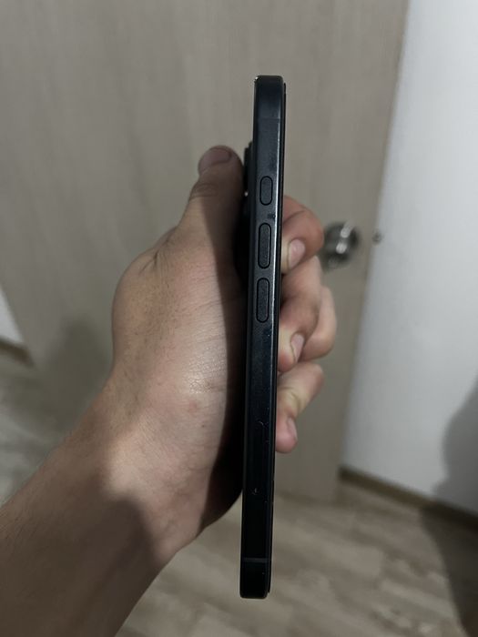 iPhone 16 128gb в отличном состояний!