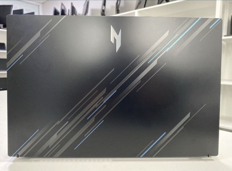 Продам ноутбук срочно