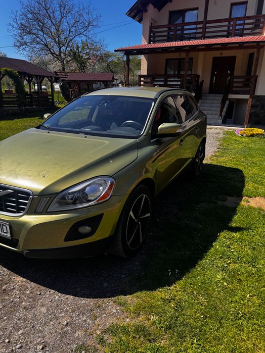 Vând Volvo XC60 2009