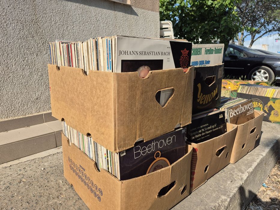 Vând 150lp Discuri Vinil colectie muzica clasica mixta Artiști celebrii