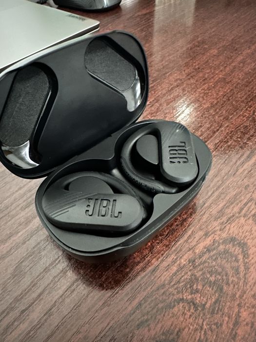 JBL слушалки безжични