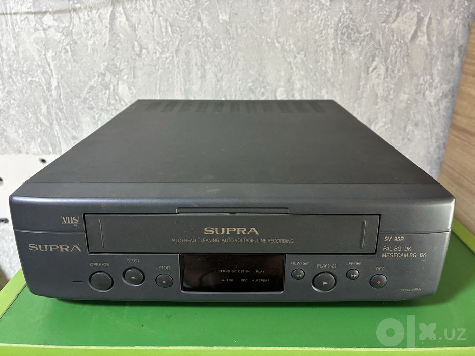 Японский пишущий видеоплеер Supra (VHS)