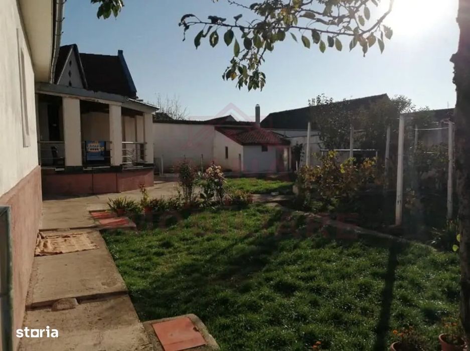 Proprietate Cu 2 Case Și Curte\Valea Timișului\Jud.cs