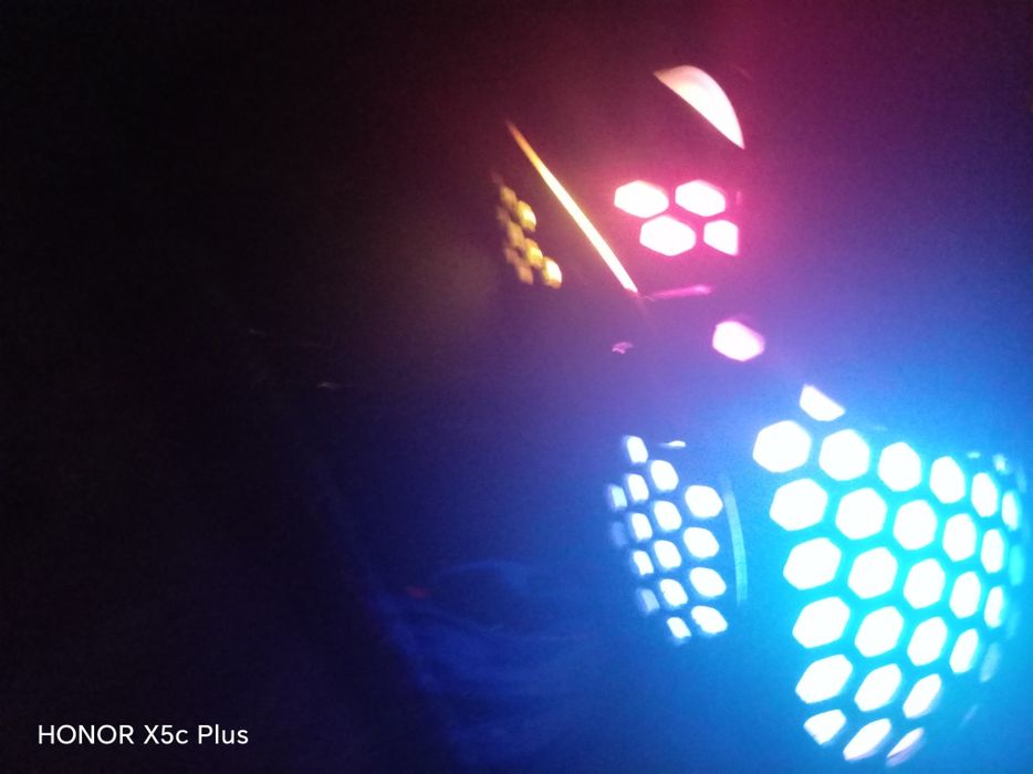 Vând placă de bază DDR3 + i5 + 20GB RAM + SSD + HDD + kit geming