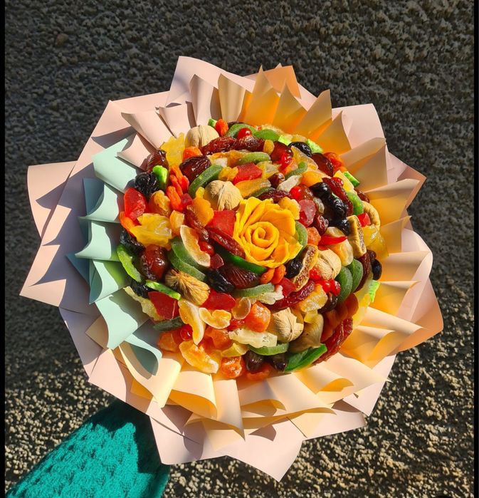 Букет из сухофруктов