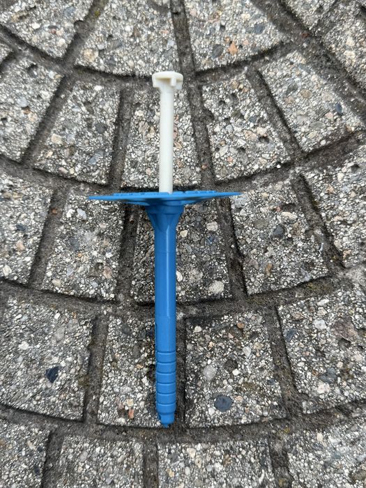 Дюбели за външна изолация!