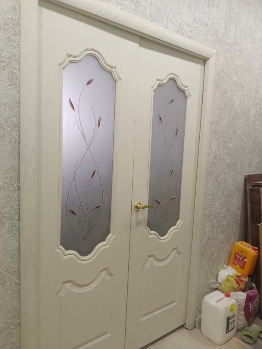 Продам Двери  парные для зала, 2 шт