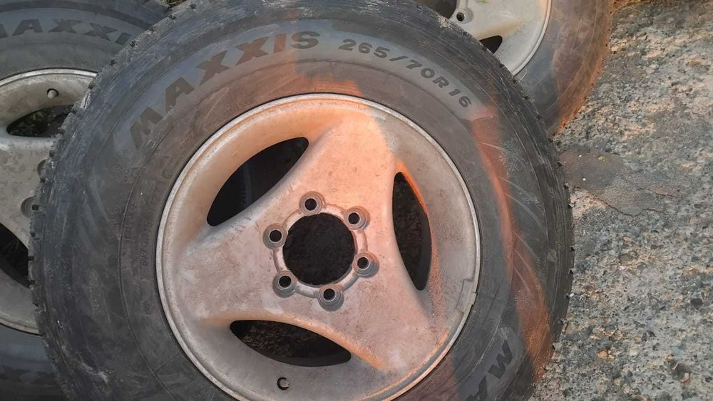 Диски с шинами R 16 265/70.
