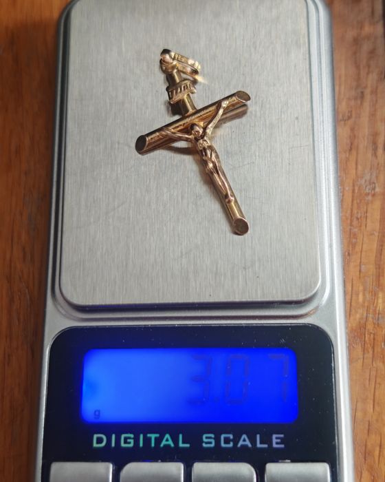 Продавам  злато  14к