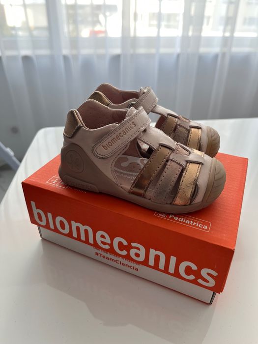 Сандали за прохождане Biomecanics