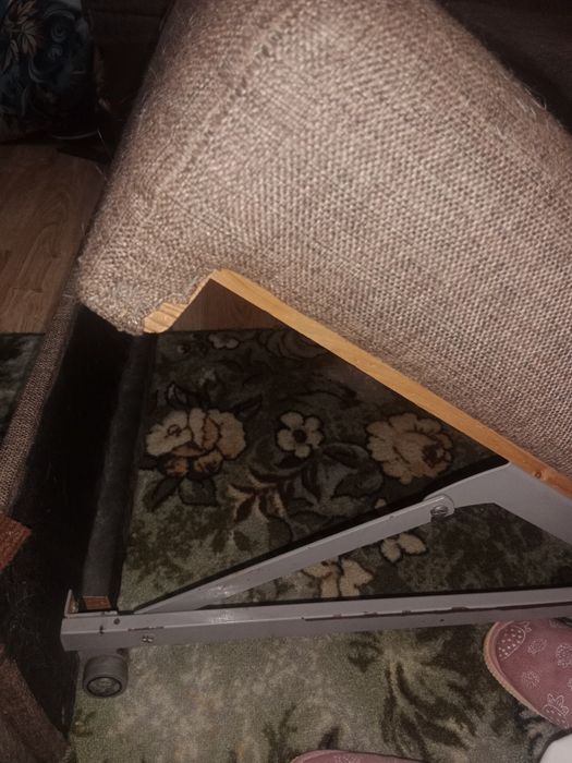 Диван угловой раздвижной