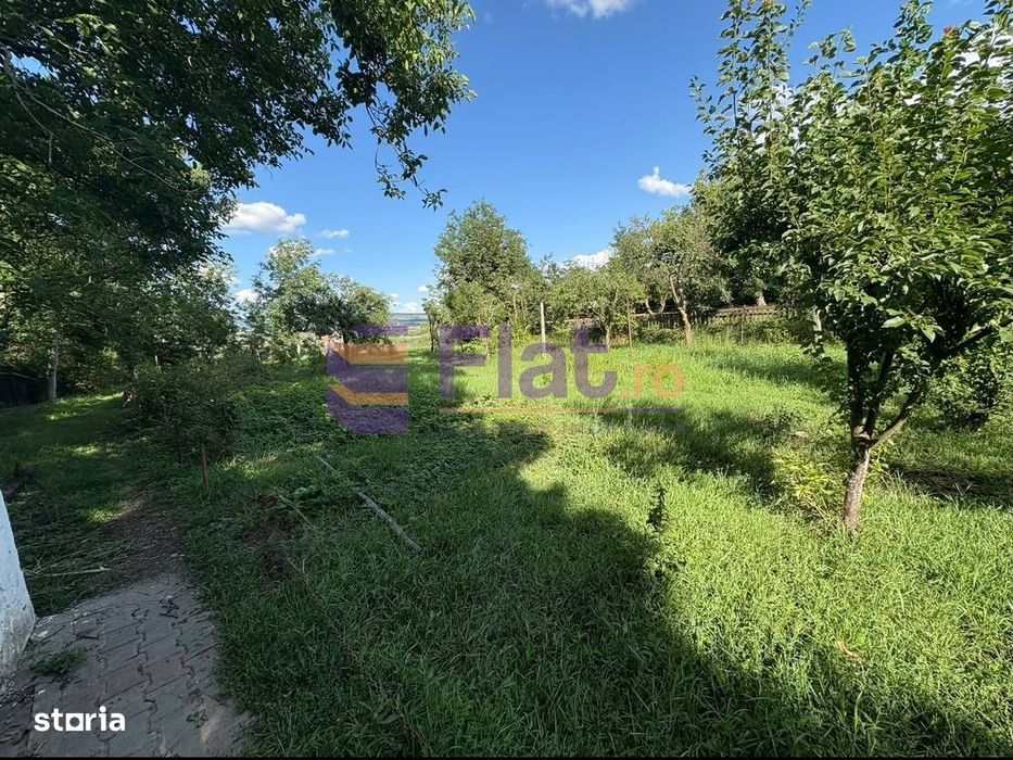 Casă cu teren de 1.651 mp și ieșire la lac Feldioara Pod mansardabil