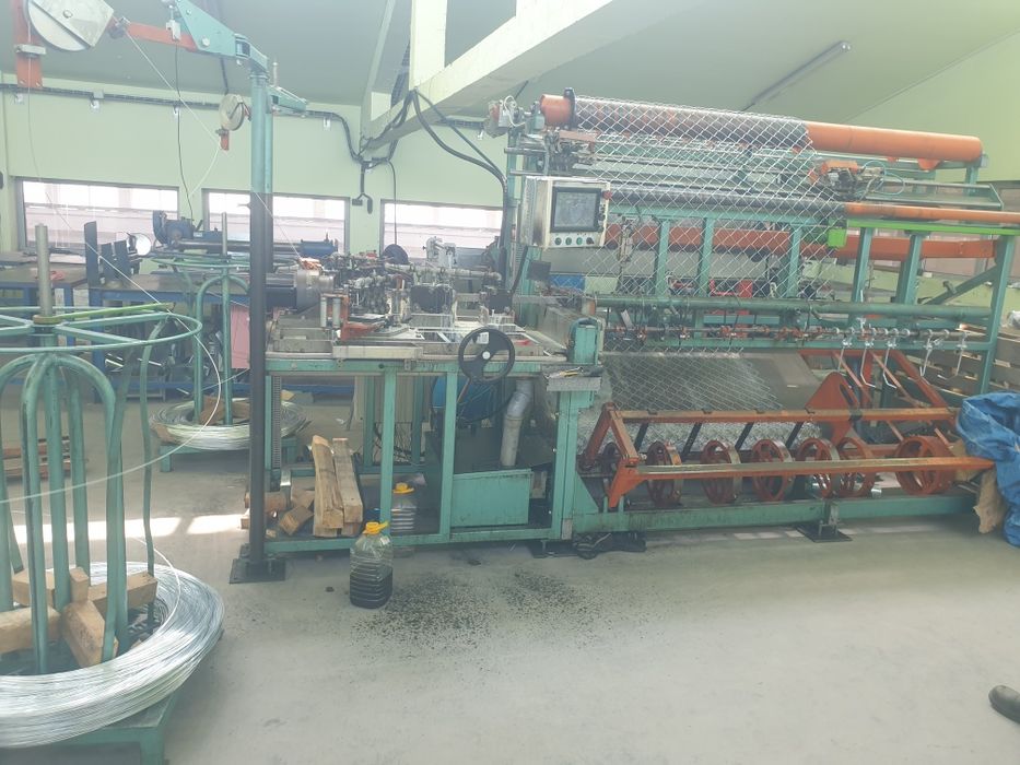 Машина за плетене на оградна мрежа