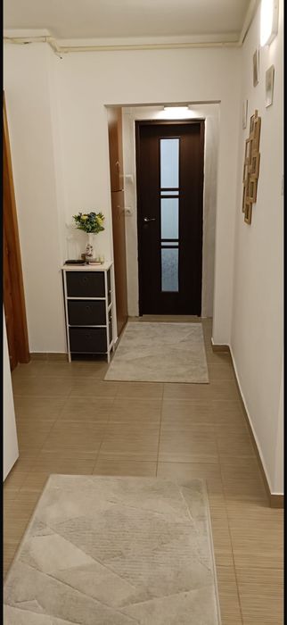 Apartament cu doua camere de inchiriat