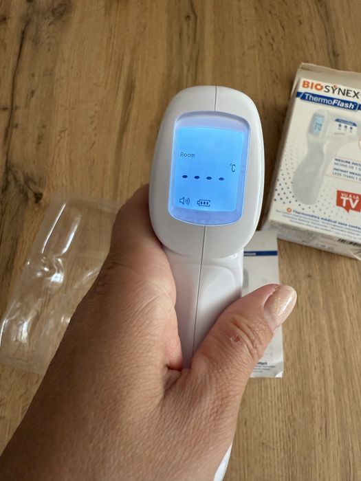 Безконтактен термометър Bio Synex