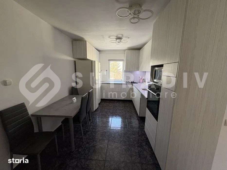 Apartament cu 4 camere, 2 bai, parcare-Plopilor