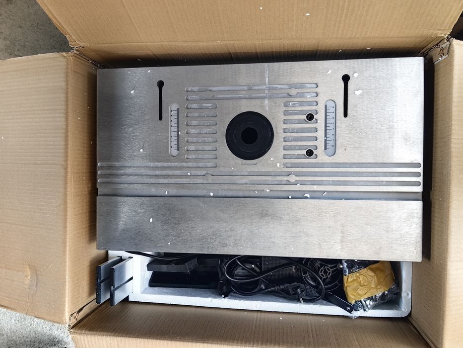 Настолна фреза Scheppach HF60