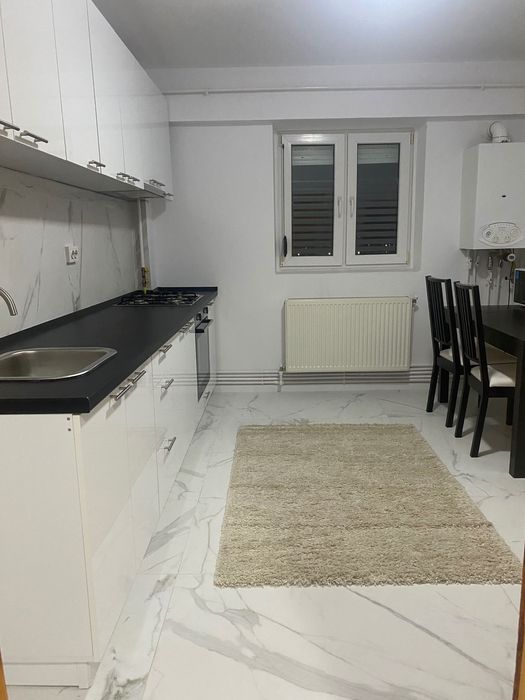 Închiriez apartament 2 camere ultracentral