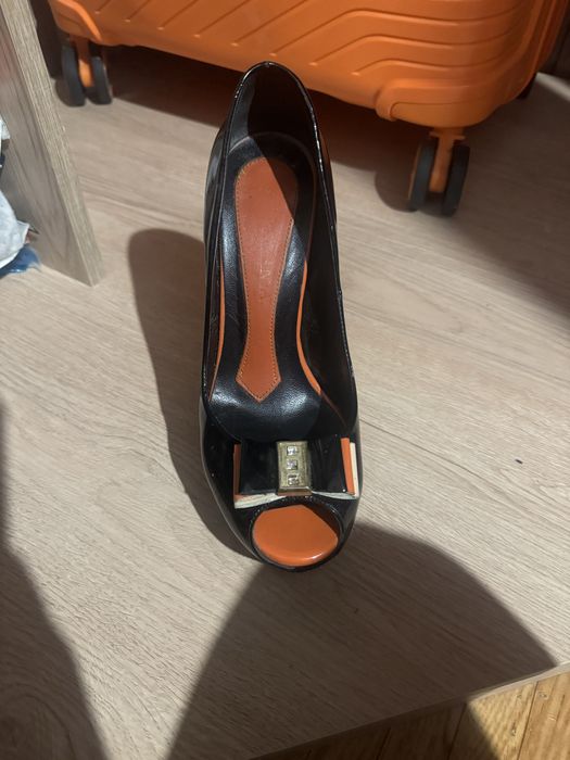 Женские туфли.