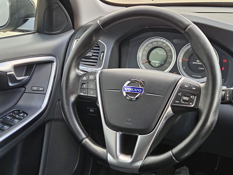 Volvo S60 D2 2011