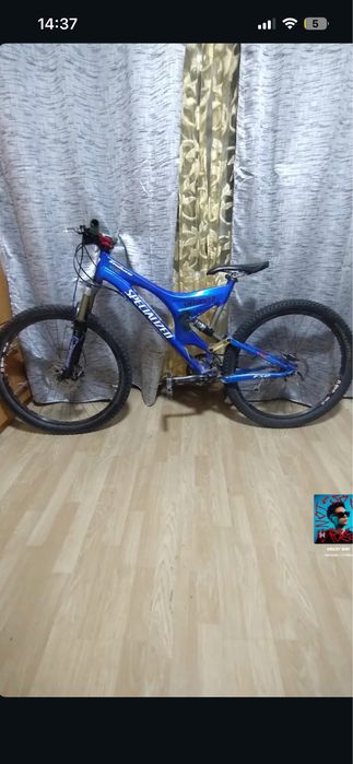 Bicicleta fullsuspension