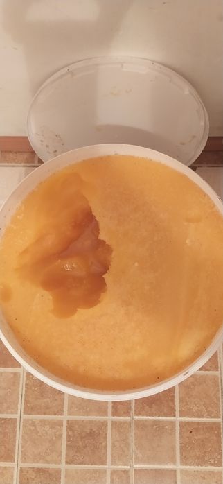 Мед разнотравие и подсолнух.