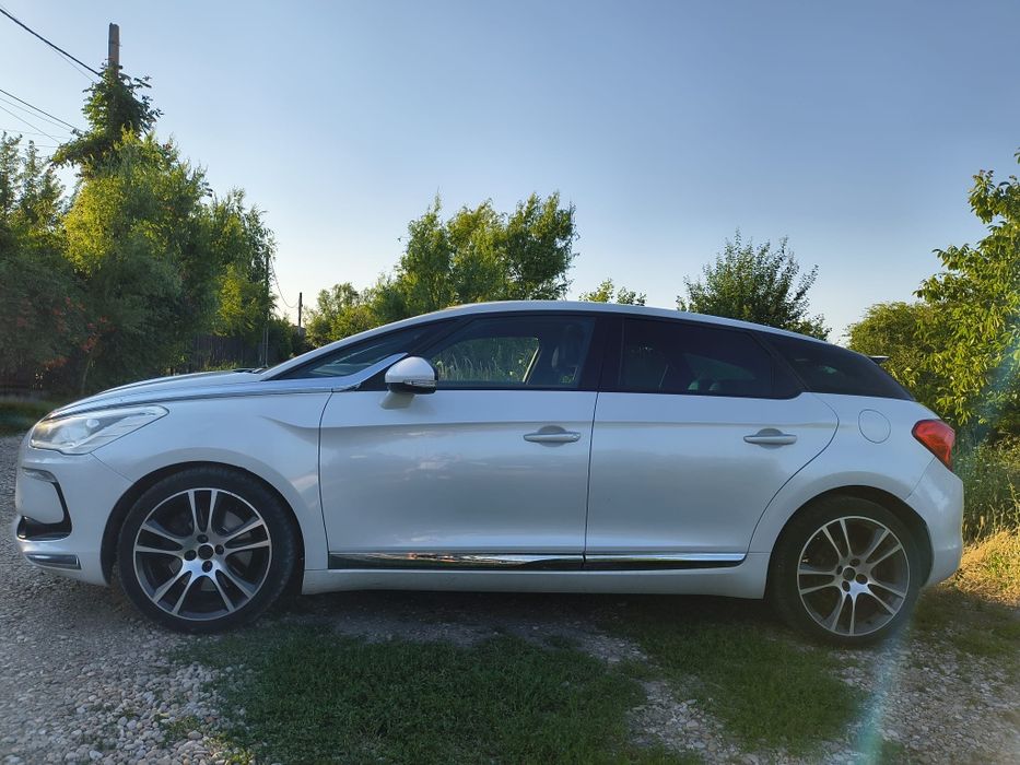 Citroen DS5 2.0 HDi 163 CP | Automată Aisin | Plafon Panoramic | Jante 19"