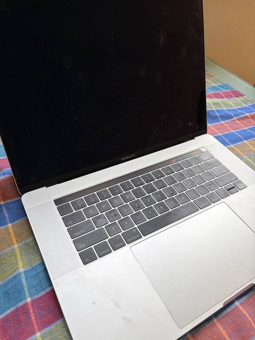 macbook pro a1707