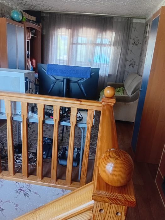 Продам дом с гаражом.