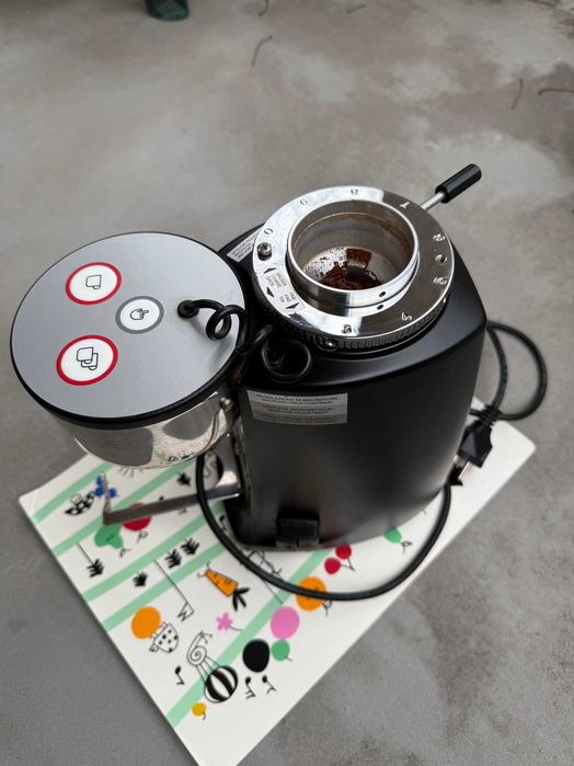 Кафемелачка Mazzer Mini Electronic, с нови оригинални ножове