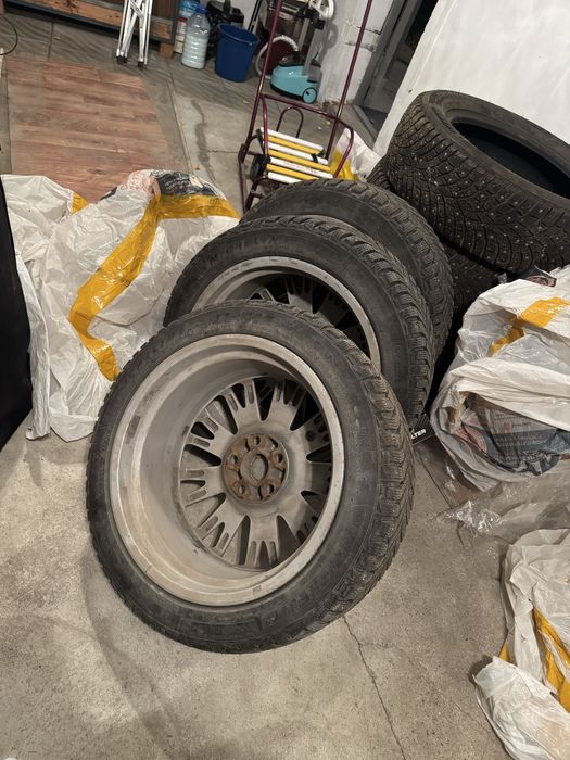 Michelin X-Ice North 4 235/45R18