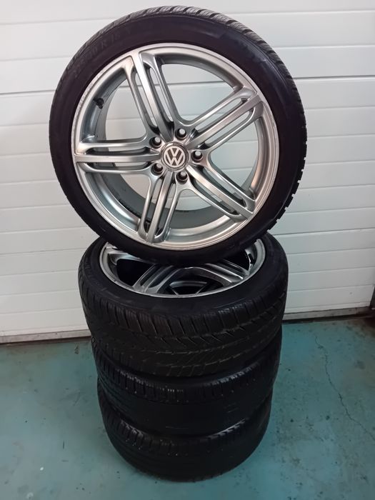 Vând  roți  aliaj speciale sport pe 18" cu anvelope bune viking