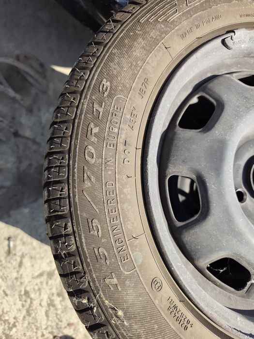 Продавам 4 броя гуми 155/70R13