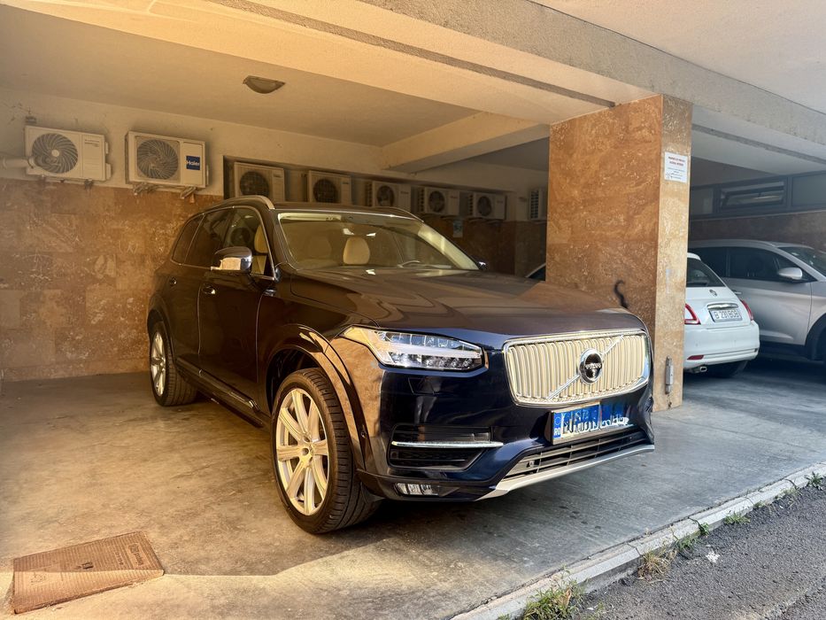 VOLVO Xc90
