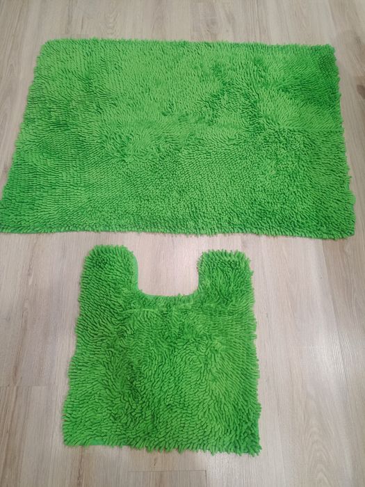 Коврики для ванной и туалета