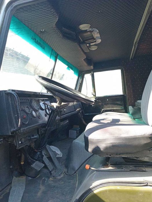 КАМАЗ тягач прицепи билан