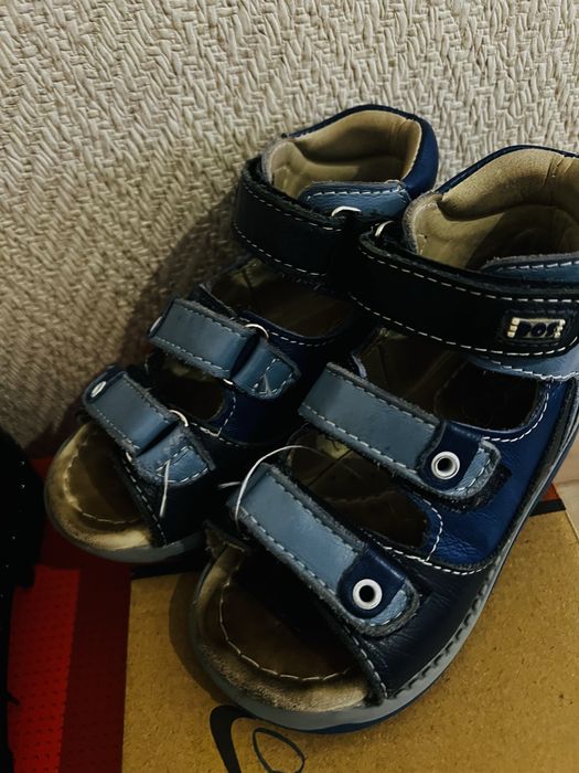 Обувь и вещи бесплатно (самовывоз)