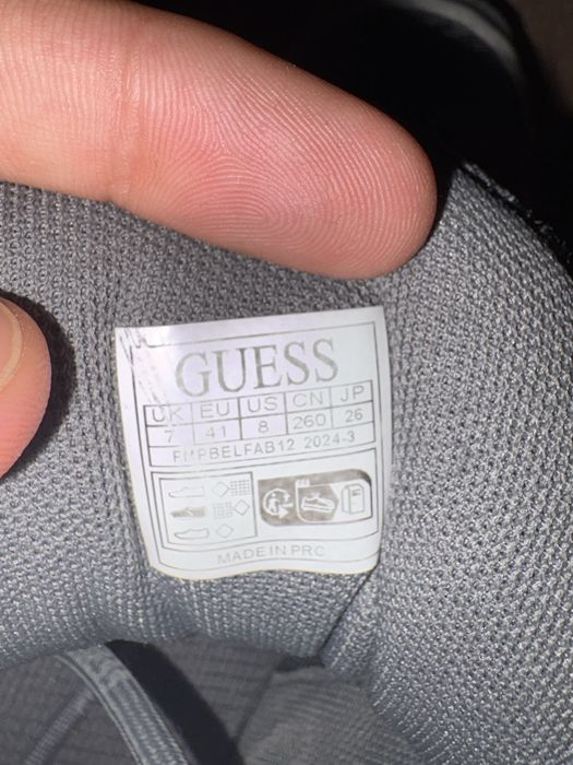Обувки guess …..