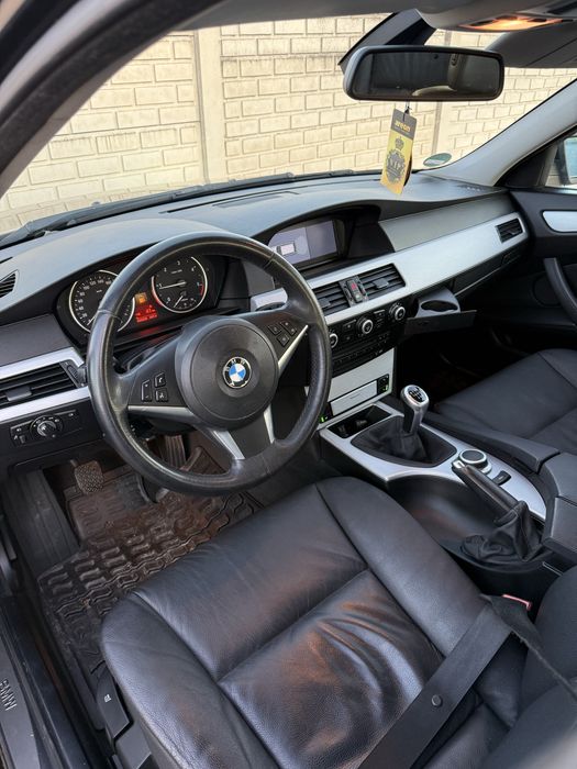 Dezmembrez seria 5 bmw e61/e60 520D 177cp lci facelift