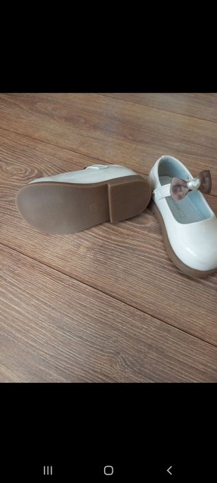 Pantofi lac , mărime 21