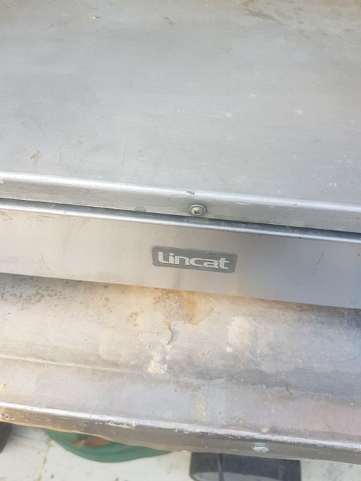 Plita calda (vitrina) Lincat