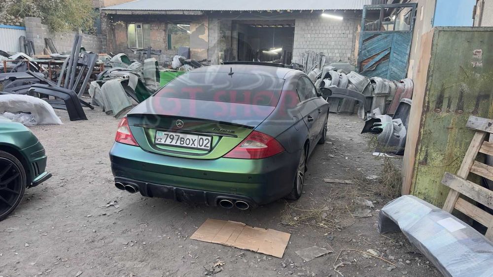 Бампер на мерседес CLS W219 AMG стиль Спойлер/Диффузор Тюнинг-Обвес
